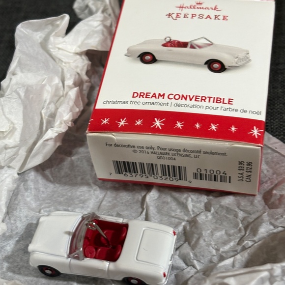 2016 Hallmark Keepsake Miniature Dream Convertible NOS - Picture 3 of 3